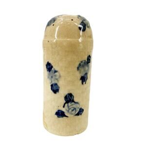 vintage blue rose Salt Seasoning Shaker white basketweave texture Made in Japan